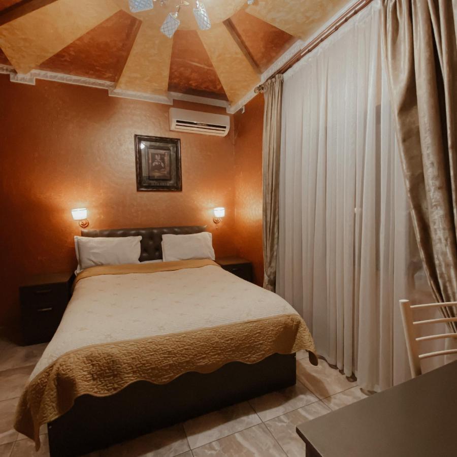 Galeon Hotel Бишкек Екстериор снимка