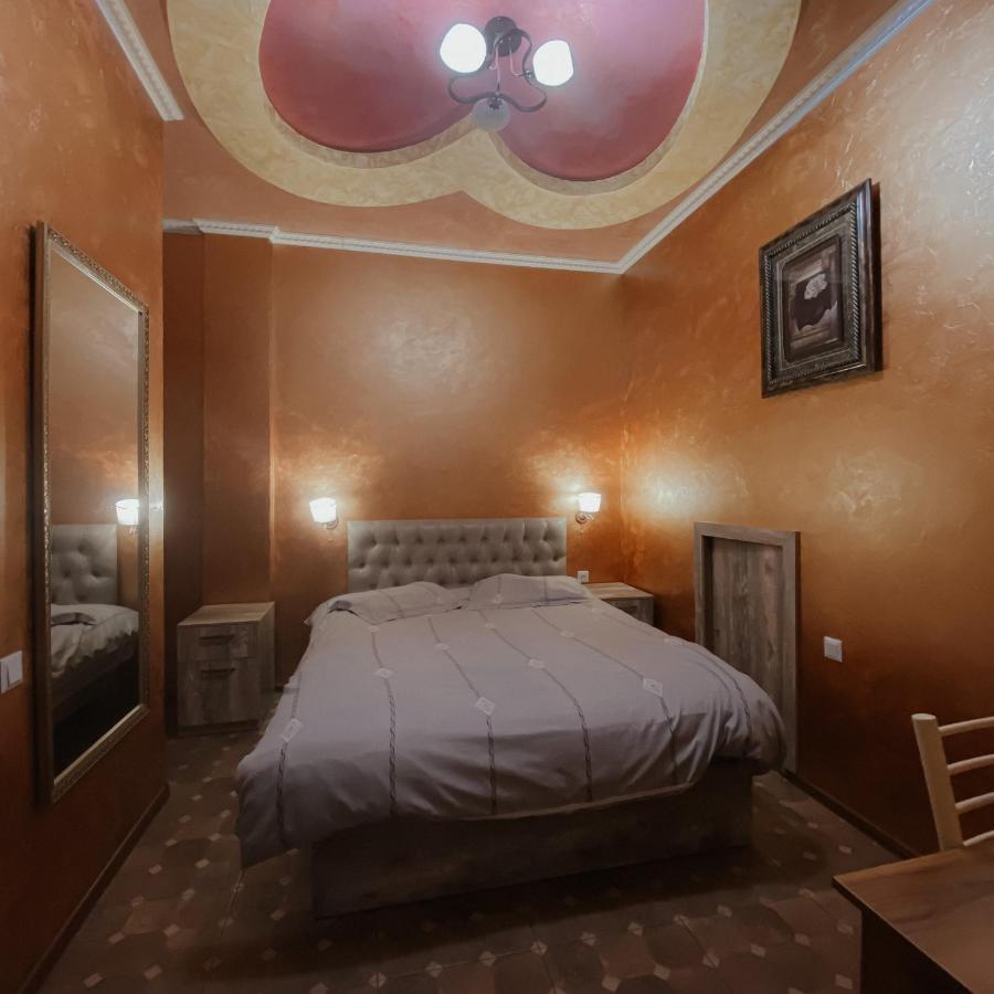 Galeon Hotel Бишкек Екстериор снимка