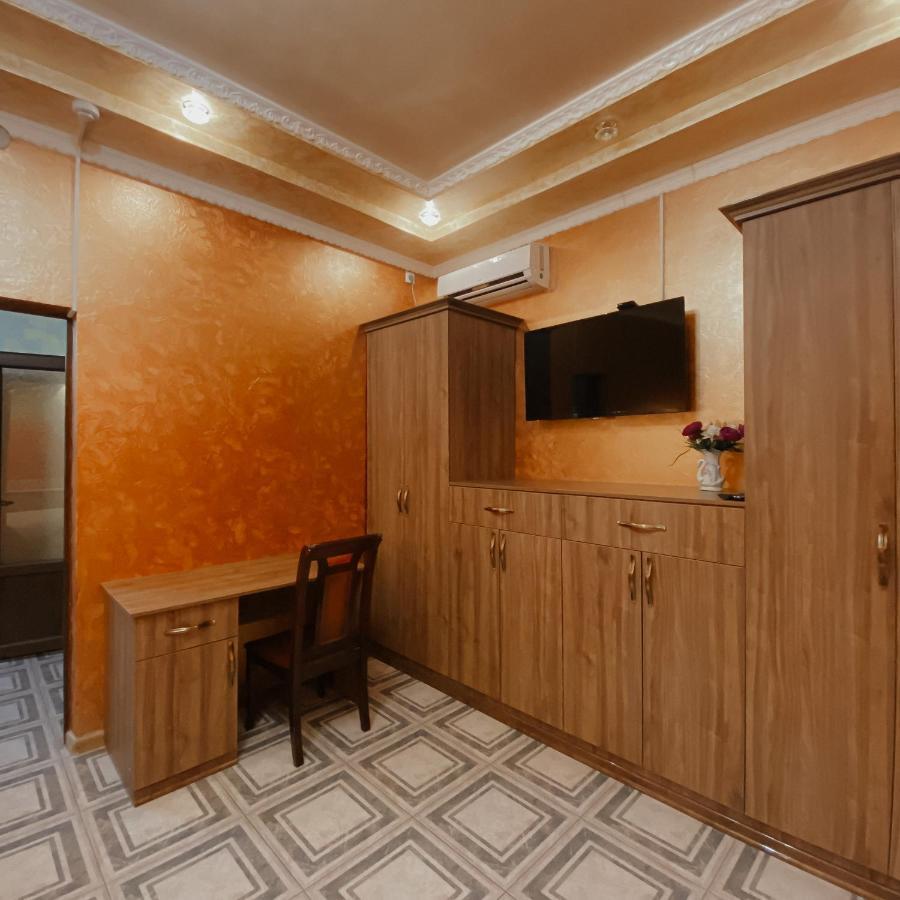 Galeon Hotel Бишкек Екстериор снимка