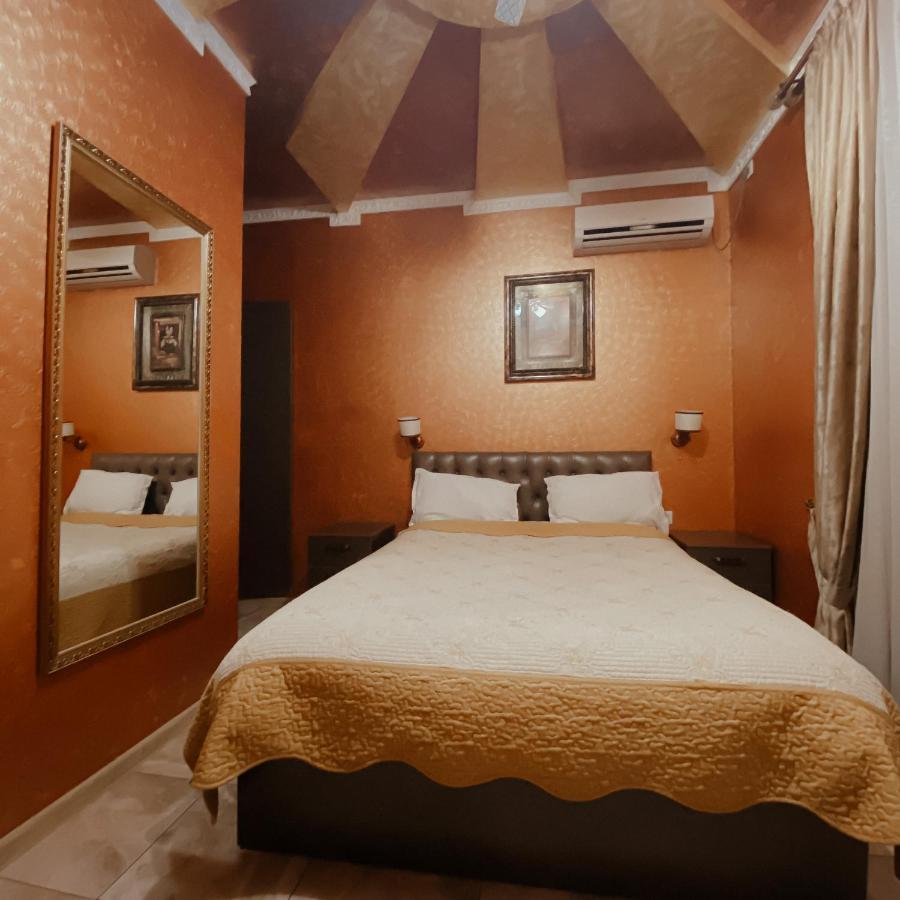 Galeon Hotel Бишкек Екстериор снимка
