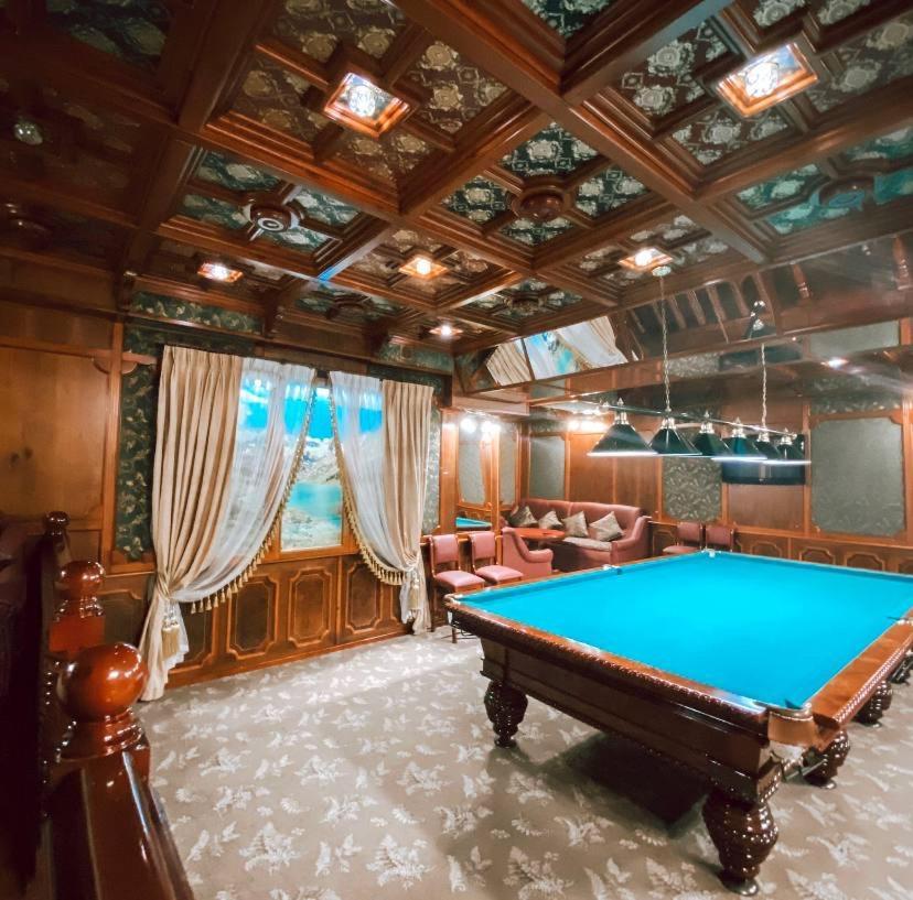 Galeon Hotel Бишкек Екстериор снимка